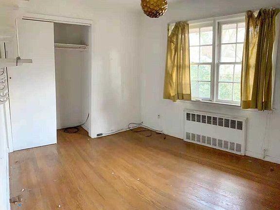5th image of 4824 Glenwood St