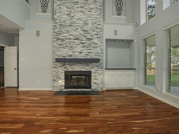 3rd image of 2302 Marblecrest Ln