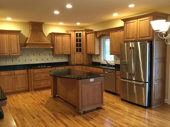 2nd image of 6611 Leland Dr