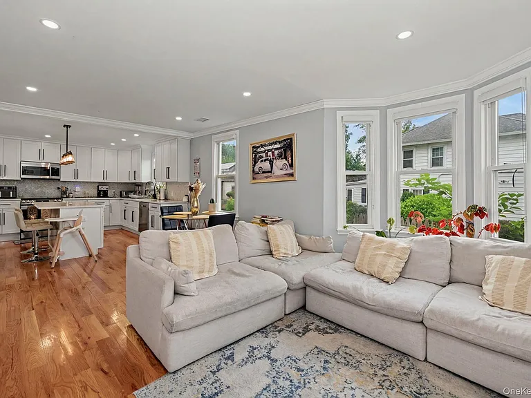 126 Winthrop Ave — Photo 4