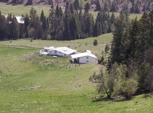 2782 Records Rd, Addy, WA 99101