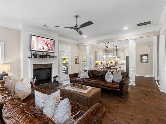 2nd image of 100 Tablerock Ct