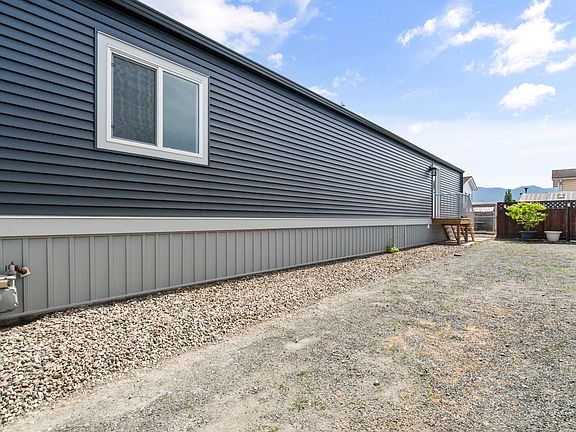 4th image of 9055 Ashwell Rd #39