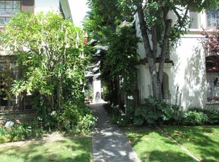 222 S Arnaz Dr APT D, Beverly Hills, CA 90211