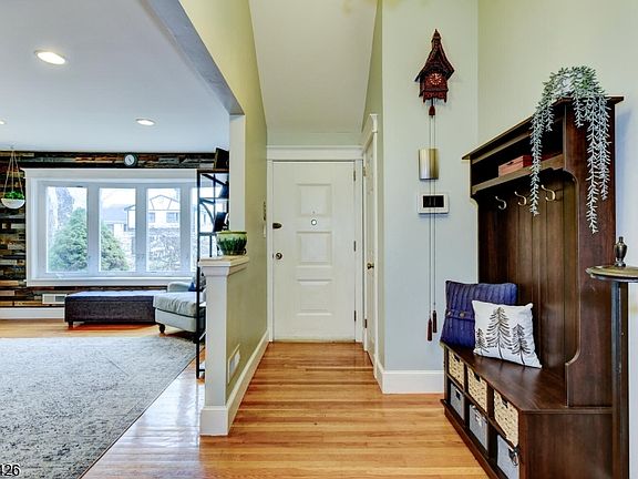 5th image of 108 Golf Rd