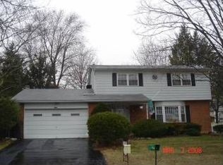 1396 Butternut Ln, Macungie, PA 18062