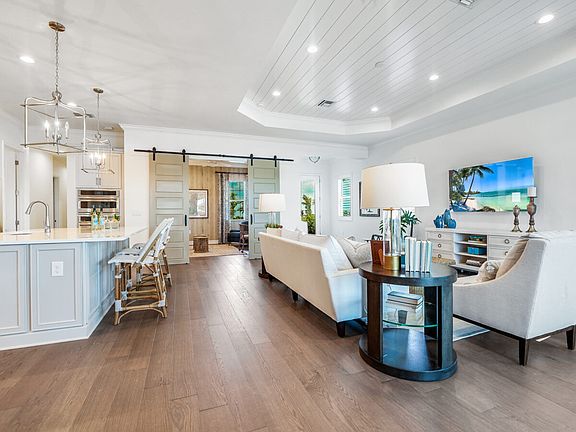 7th image of this home