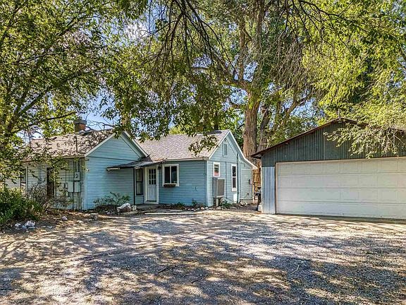 2nd image of 241 Hartig Dr