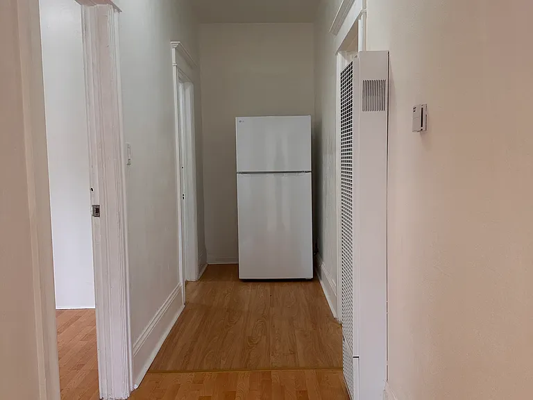 342 International Blvd — Photo 2