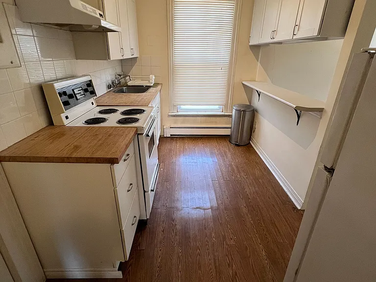 22 Victor St #3 — Photo 2