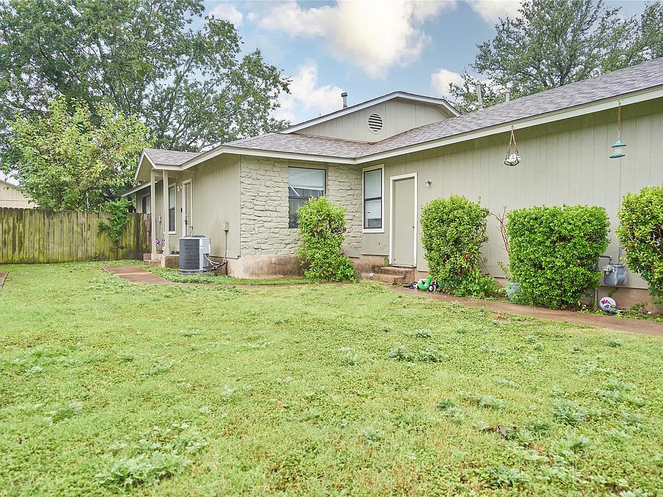 1st image of 16003 Stoneham Cir