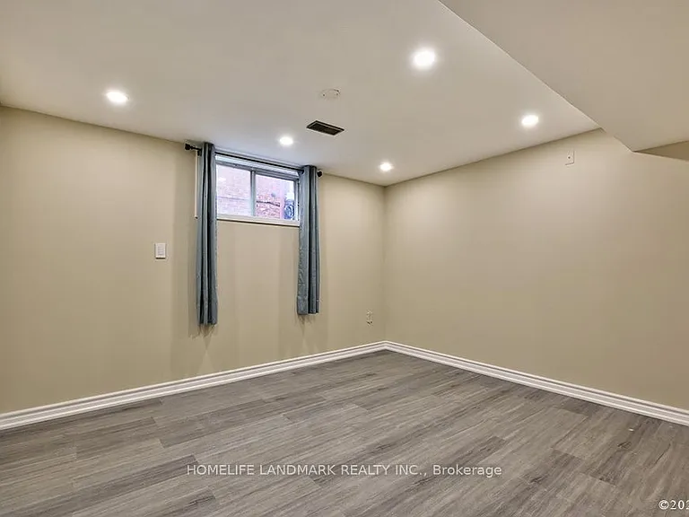 2 Crayford Dr #LOWER — Photo 7