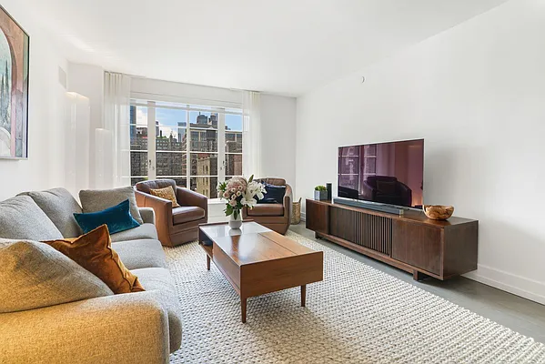 Sold by Weichert Properties - NYC | media 28