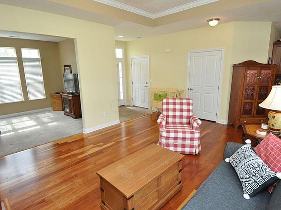 2nd image of 5474 Welbourne Pl