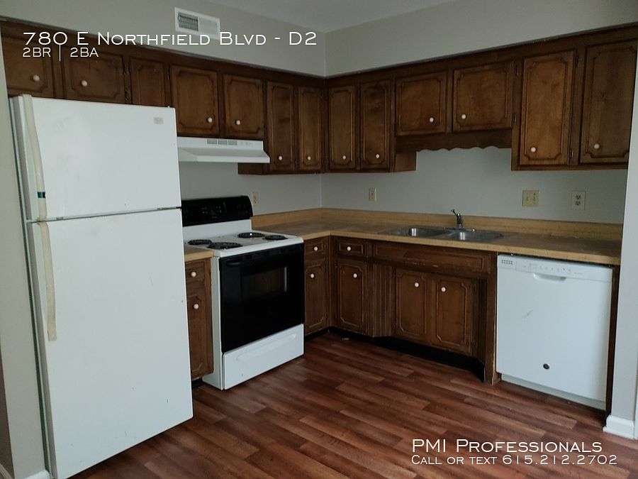 2nd image of 780 E Northfield Blvd APT D2