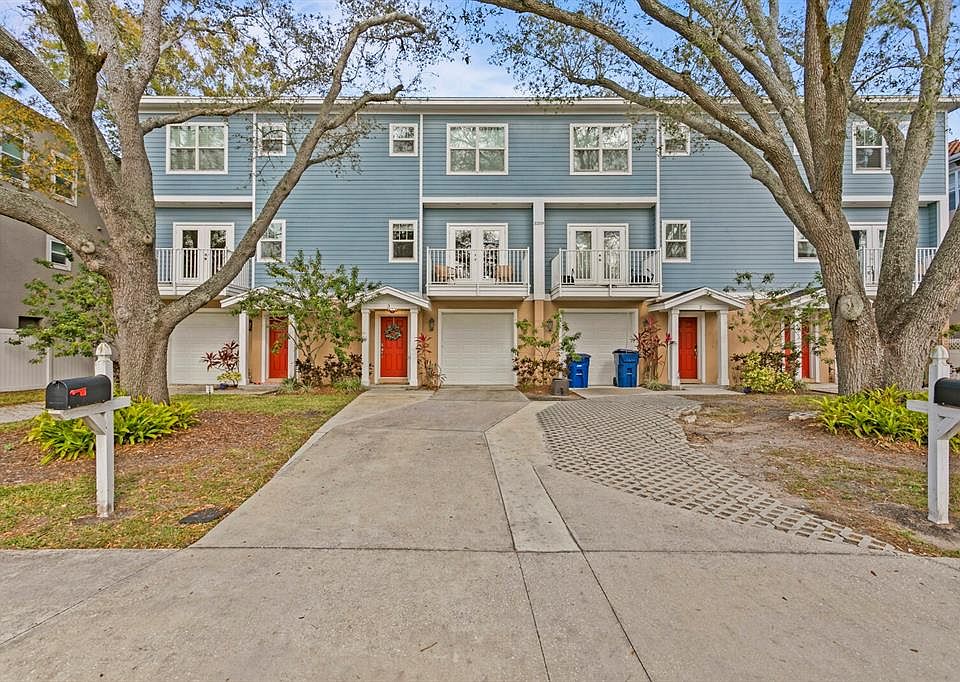 1st image of 3209 W HORATIO STREET #3