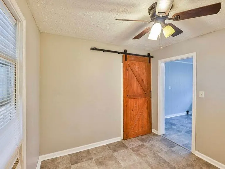 543 Taylor St — Photo 11