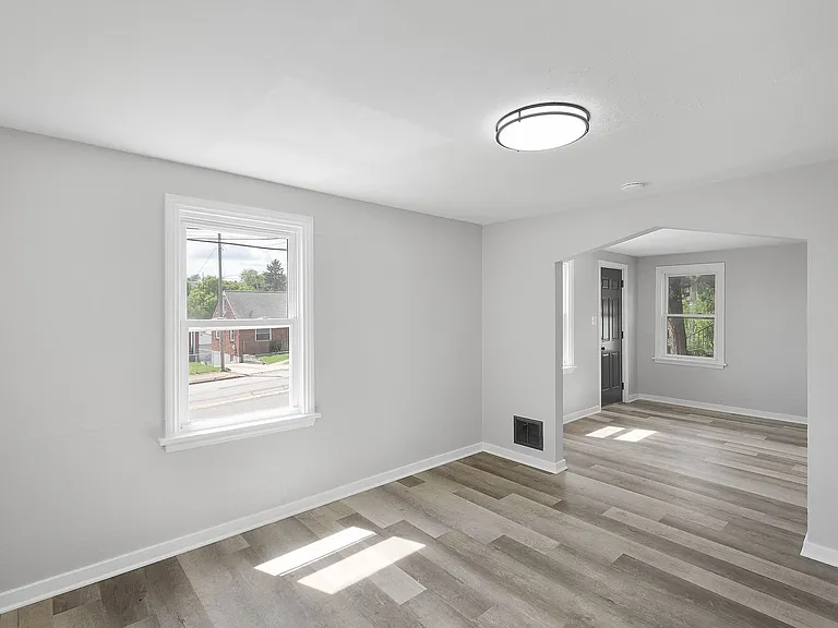 716 E Pittsburgh McKeesport Blvd — Photo 21