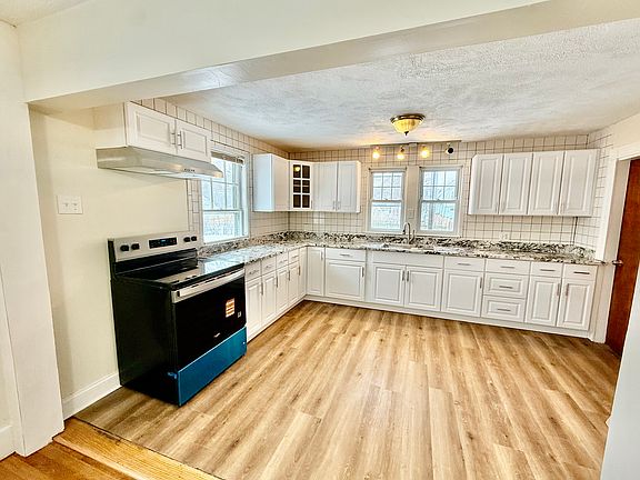2nd image of 17 Kahler Ave #1