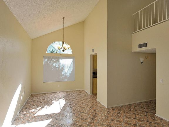 4th image of 8126 E Prickly Poppy Dr