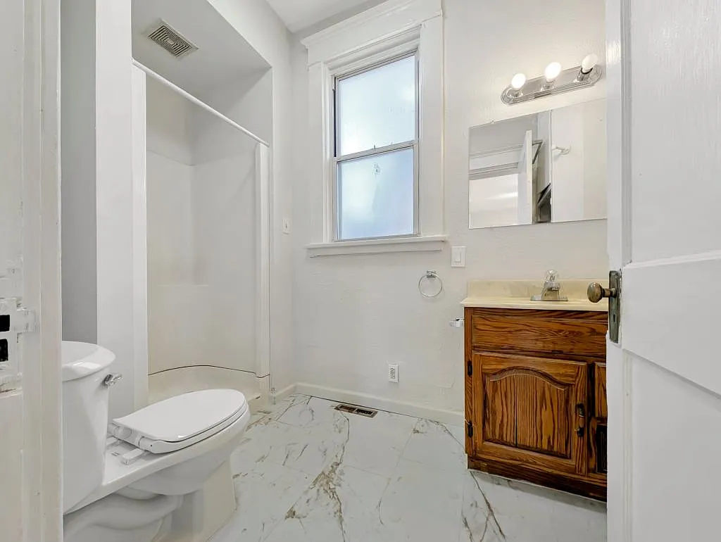 12 Carrick Ave 15210 — Photo 4