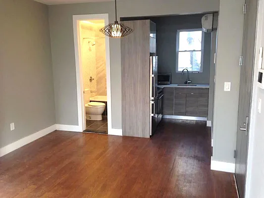 Rented by Premier Metro Realty Corp | media 25