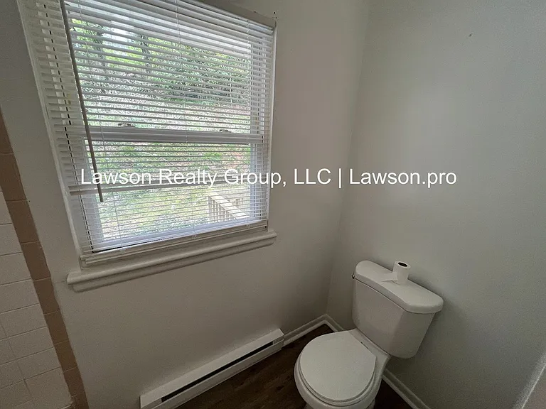 Suburban 739-741 — Photo 18