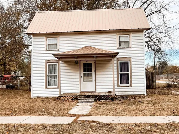 511 Dane St, Waverly, KS 66871