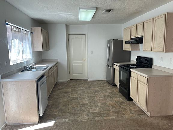 4th image of 12508 Mongollow Way NE