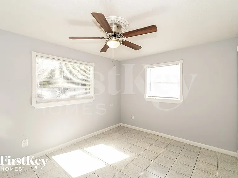451 Gano Ct — Photo 6