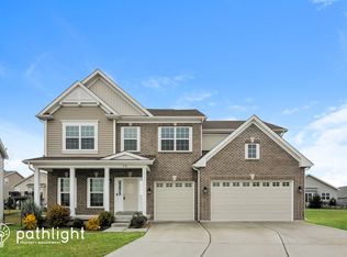 56 Saddlebed Ct, Wentzville, MO 63385