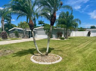 1551 Pinecrest Rd, Fort Myers, FL 33919