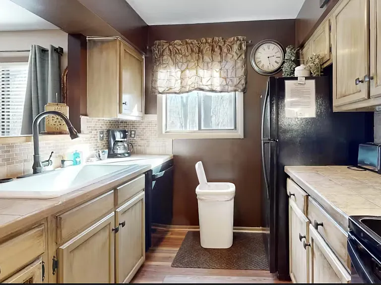 66 Pinetop Cir #1 — Photo 12