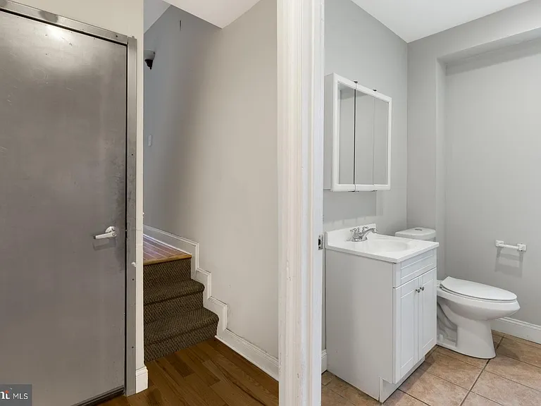 1302 N 19th St #2 — Photo 12