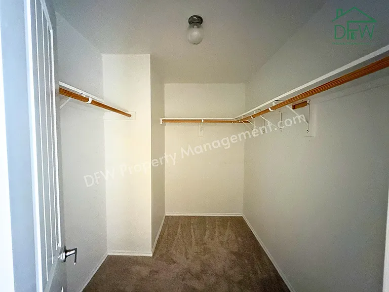 2224 Hummingbird Way — Photo 13