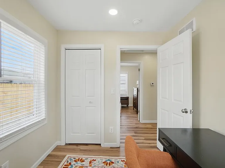 5421 Alger Dr — Photo 22