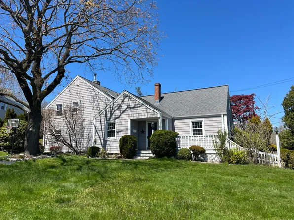 54 Rita Ave, Fairfield, CT 06824