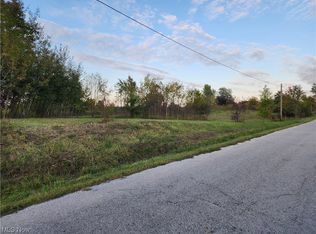 Hart Rd, Montville, OH 44064