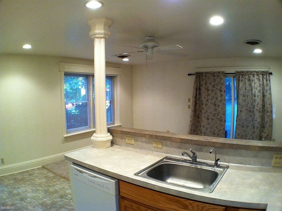 Kitchen living room area