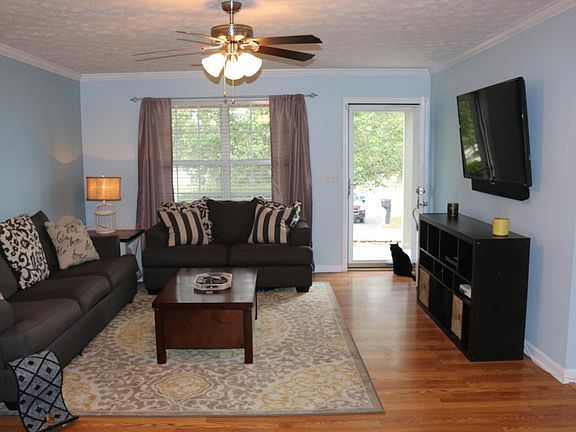 3rd image of 4501 Castleman Ln