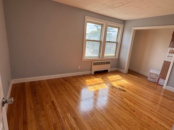 44 Cherry St APT 4