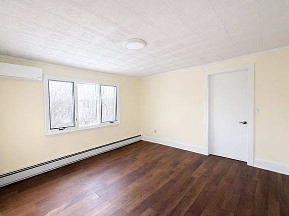 5th image of 85 S Harrison Ave #1A