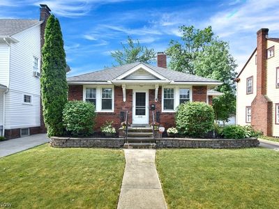 3578 Cedarbrook Rd, Cleveland Heights, OH, 44118