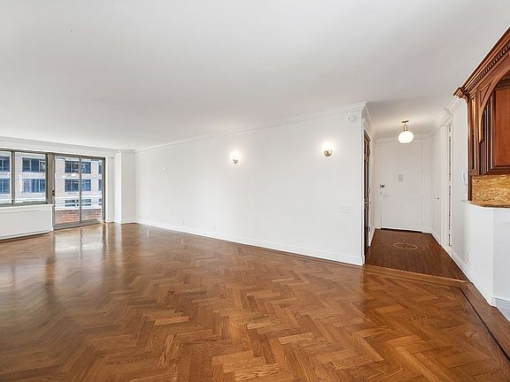 3rd image of 401 E 84th St APT 16A