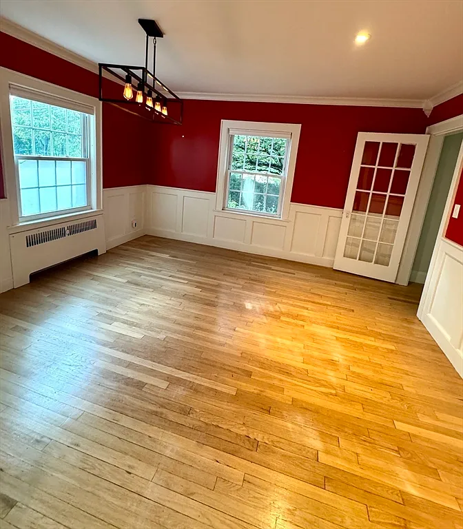 3 bed, 1.5 bath, 1445 sqft, $4,200 — Photo 4
