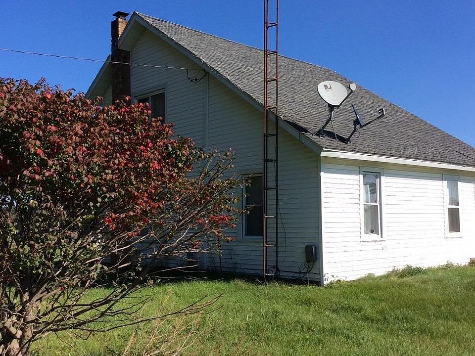 2nd image of 1044 24 Mile Rd