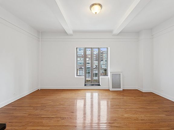 3rd image of 208 W 23rd St APT 1701
