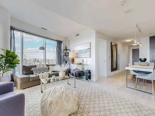 197 Yonge St, Toronto, ON