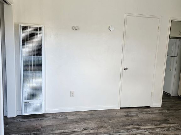 5th image of 3530 College Ave APT B