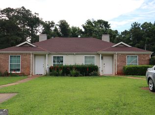 647 Greenvale Rd, Lawrenceville, GA 30043